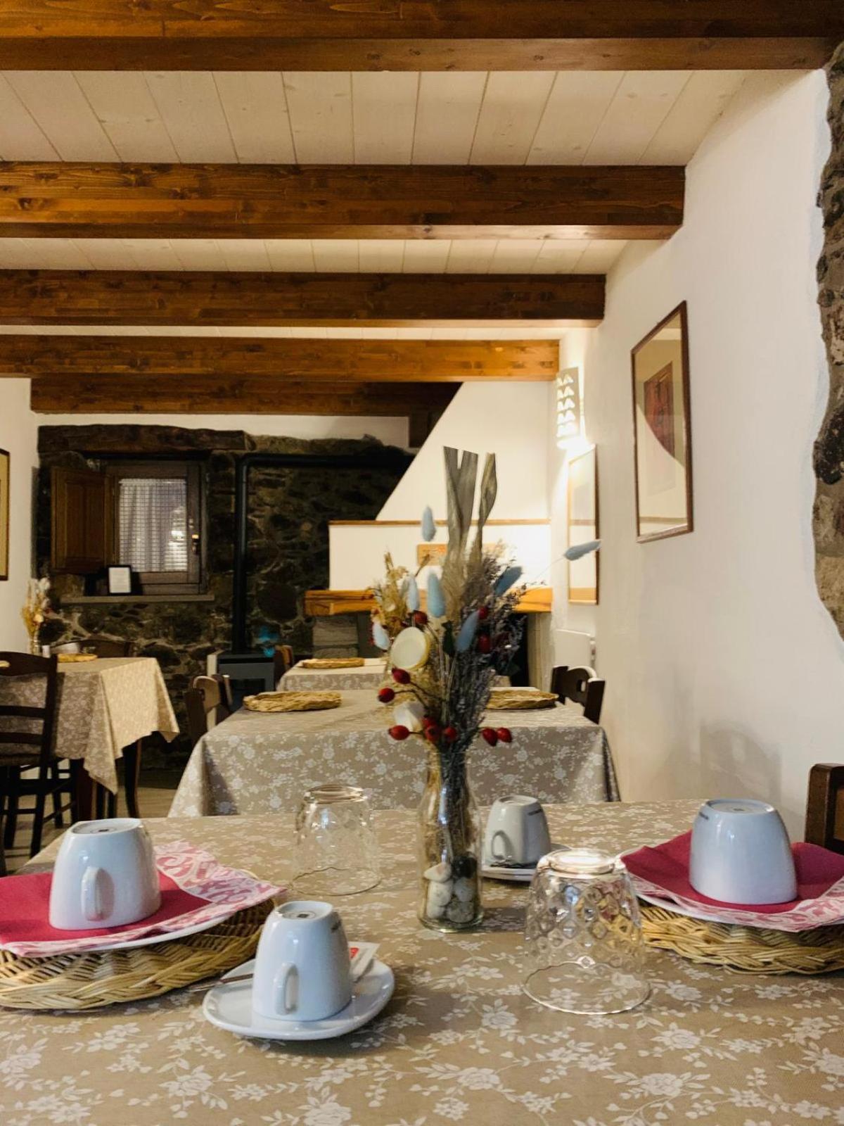 The Templars Guesthouse Santu Lussurgiu Exterior foto